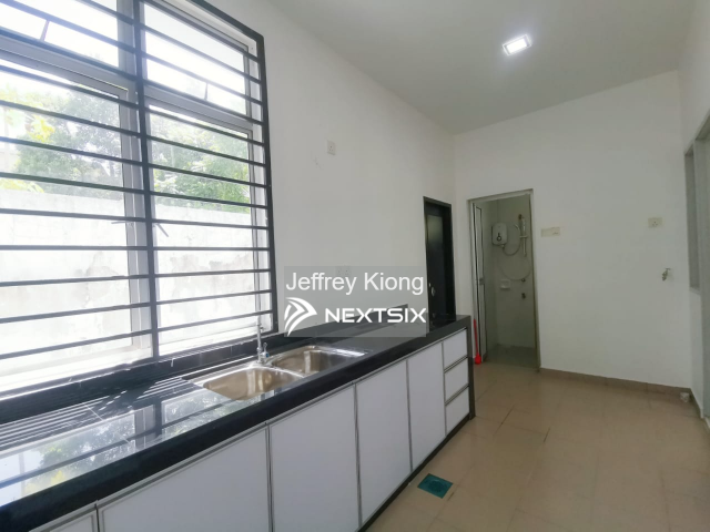 2-sty Terrace/Link House For Sale in Gelang Patah Johor - Image 6