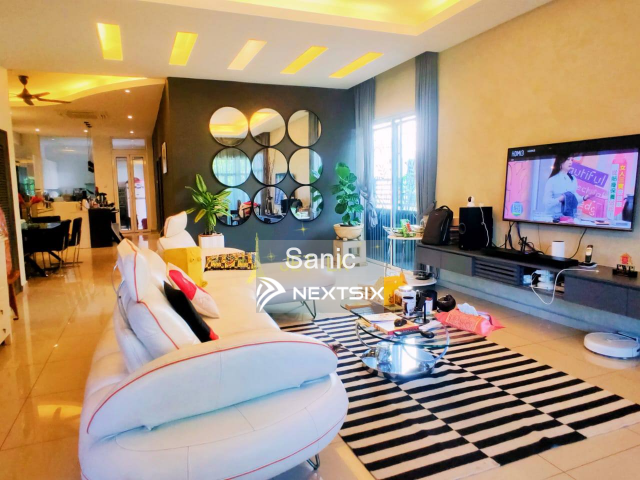 Semi-detached House For Sale in Klang Selangor