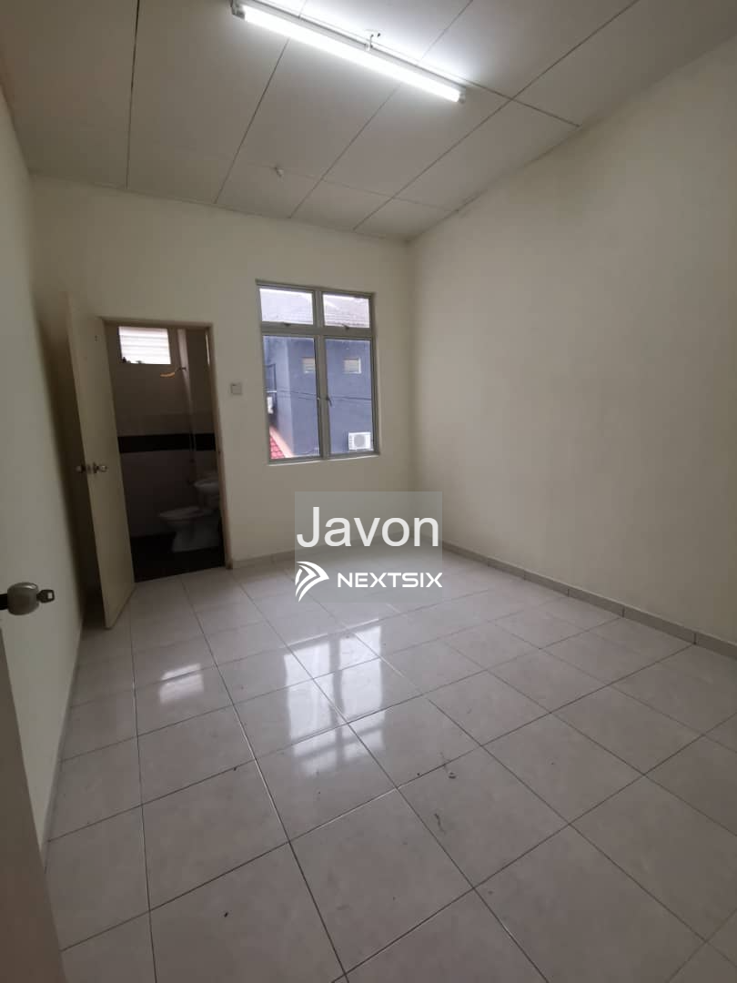 2-sty Superlink House For Sale in Johor Bahru Johor - Image 5