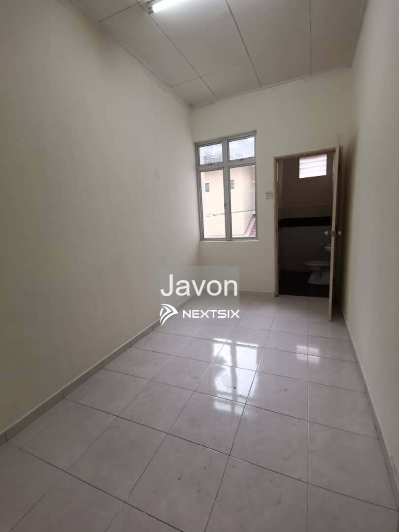 2-sty Superlink House For Sale in Johor Bahru Johor - Image 6