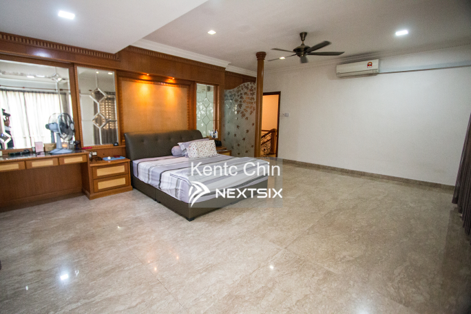 Semi-detached House For Sale in Bandar Sungai Long Selangor - Image 9
