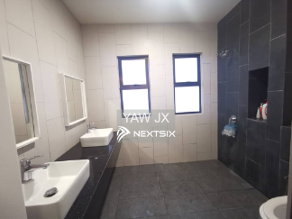 3-sty Superlink House For Sale in Setia Alam Selangor - Image 5