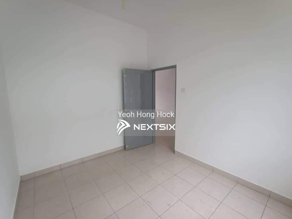 2-sty Terrace/Link House For Sale in Johor Bahru Johor - Image 8