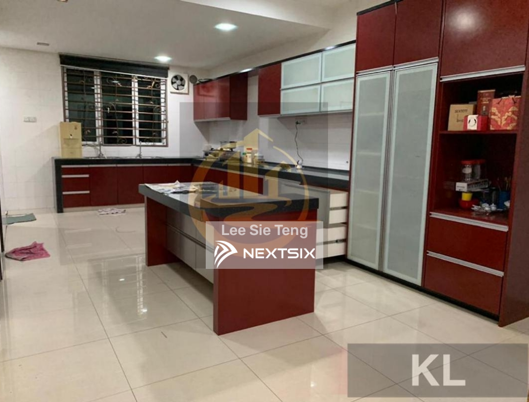 3-sty Terrace/Link House For Sale in Bandar Botanic Selangor - Image 5