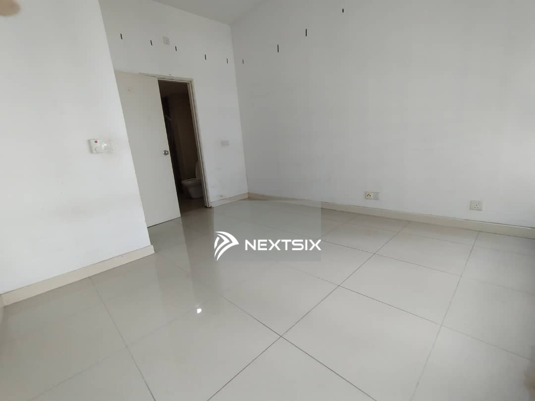 Serviced Residence For Rent in Tampoi Johor - Image 6