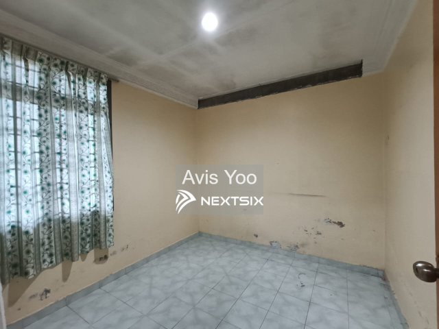 1.5-sty Terrace/Link House For Sale in Ulu Tiram Johor - Image 5