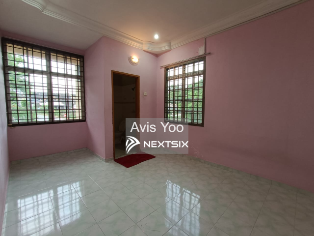 1.5-sty Terrace/Link House For Sale in Ulu Tiram Johor - Image 7