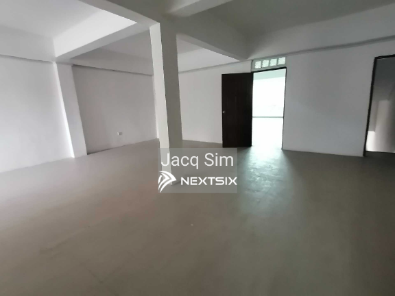 Office For Sale in Perling Johor - Image 4