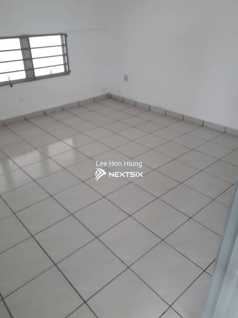 1.5-sty Terrace/Link House For Sale in Papar Sabah - Image 5