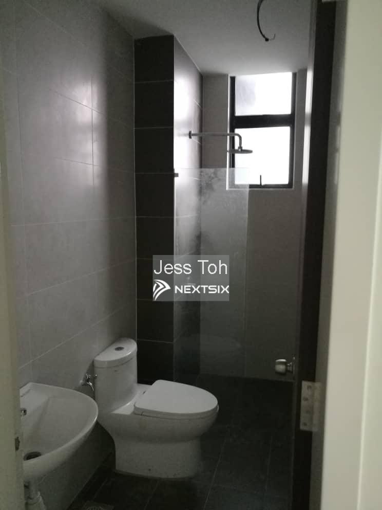 Serviced Residence For Sale in Seri Kembangan Selangor - Image 5
