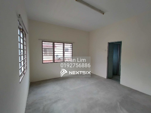 Semi-detached House For Sale in Klang Selangor - Image 6