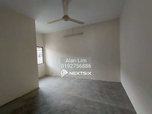 Semi-detached House For Sale in Klang Selangor - Image 8
