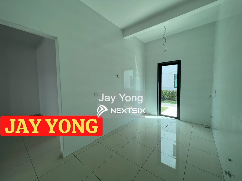 2-sty Terrace/Link House For Sale in Batu Kawan Penang - Image 3