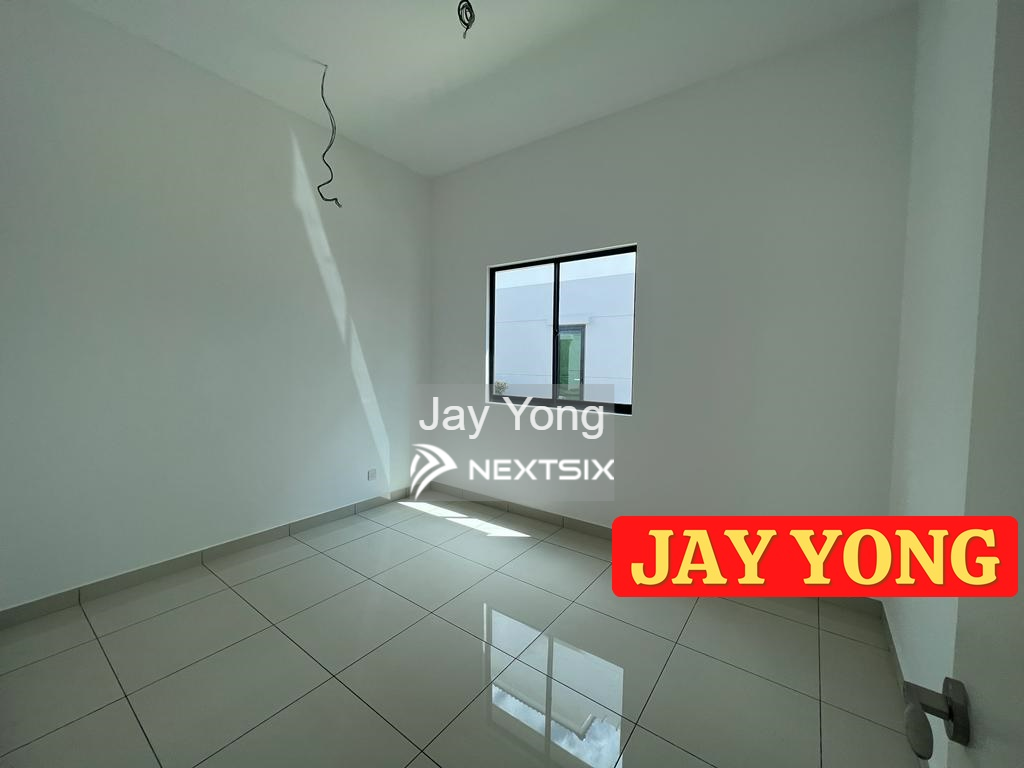 2-sty Terrace/Link House For Sale in Batu Kawan Penang - Image 4