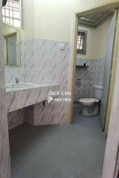 2-sty Terrace/Link House For Sale in Bandar Utama Selangor - Image 5