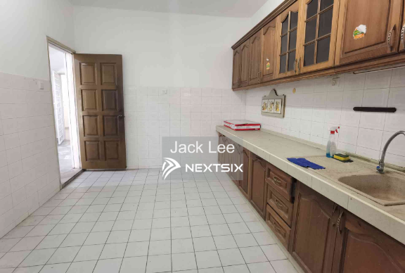 2-sty Terrace/Link House For Sale in Bandar Utama Selangor - Image 6