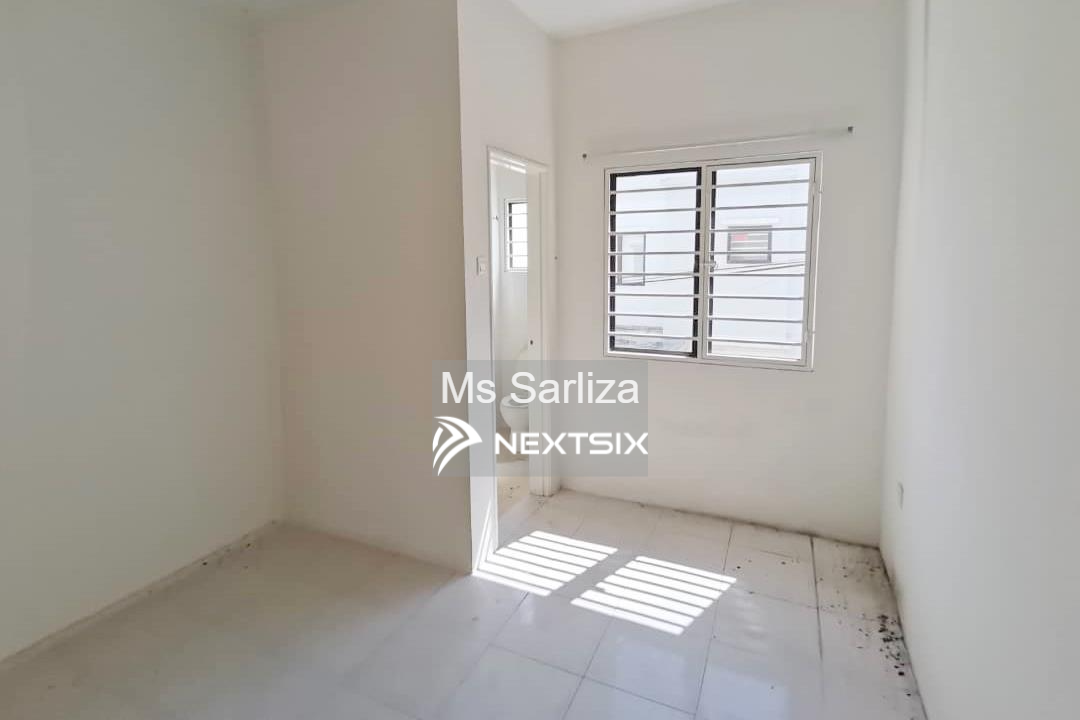 2.5-sty Terrace/Link House For Sale in Sungai Buloh Selangor - Image 5