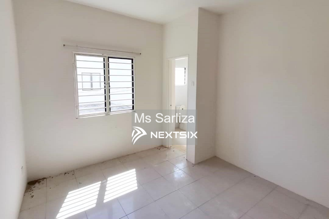 2.5-sty Terrace/Link House For Sale in Sungai Buloh Selangor - Image 6