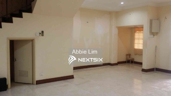 2-sty Terrace/Link House For Sale in Bukit Jelutong Selangor - Image 3