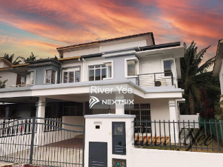 Semi-detached House For Sale in Puchong Selangor