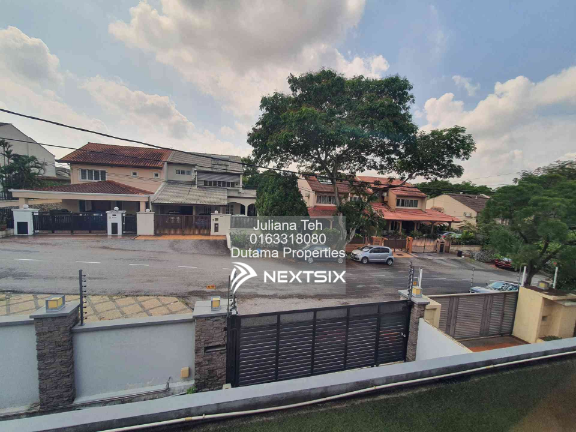 Semi-detached House For Sale in Subang Jaya Selangor