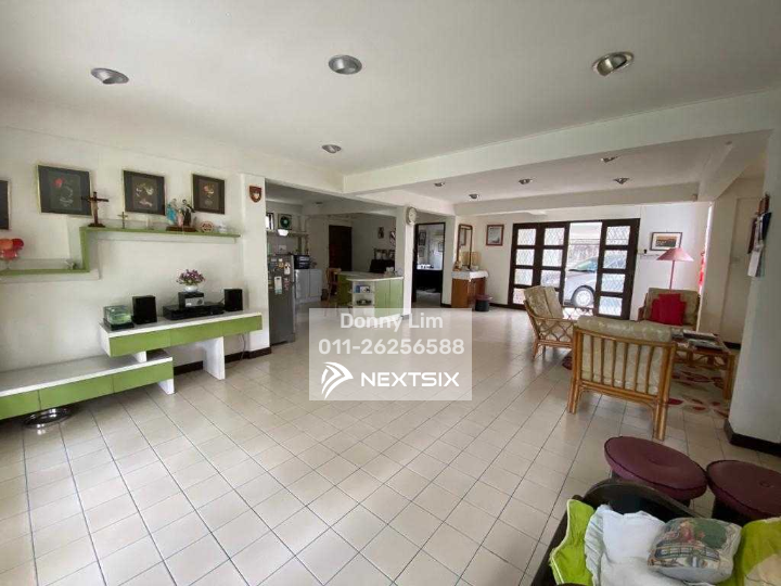 Bungalow For Sale in Kuching Sarawak - Image 5