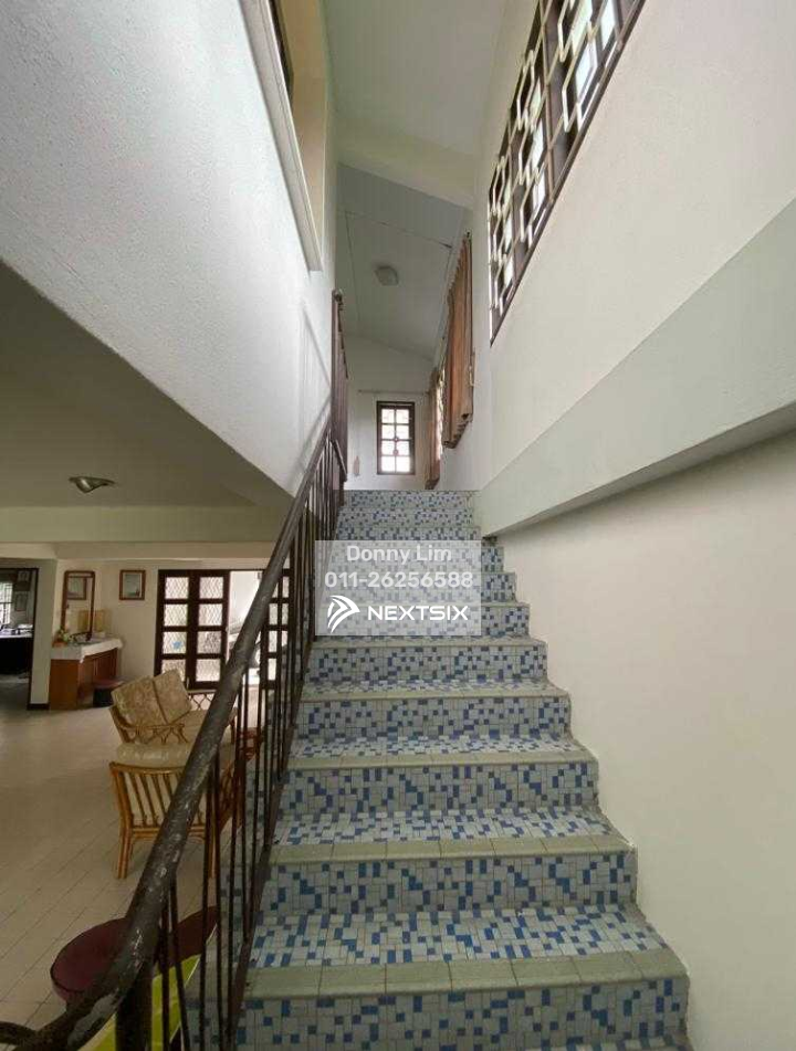 Bungalow For Sale in Kuching Sarawak - Image 9