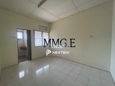 2-sty Terrace/Link House For Sale in Klang Selangor - Image 2