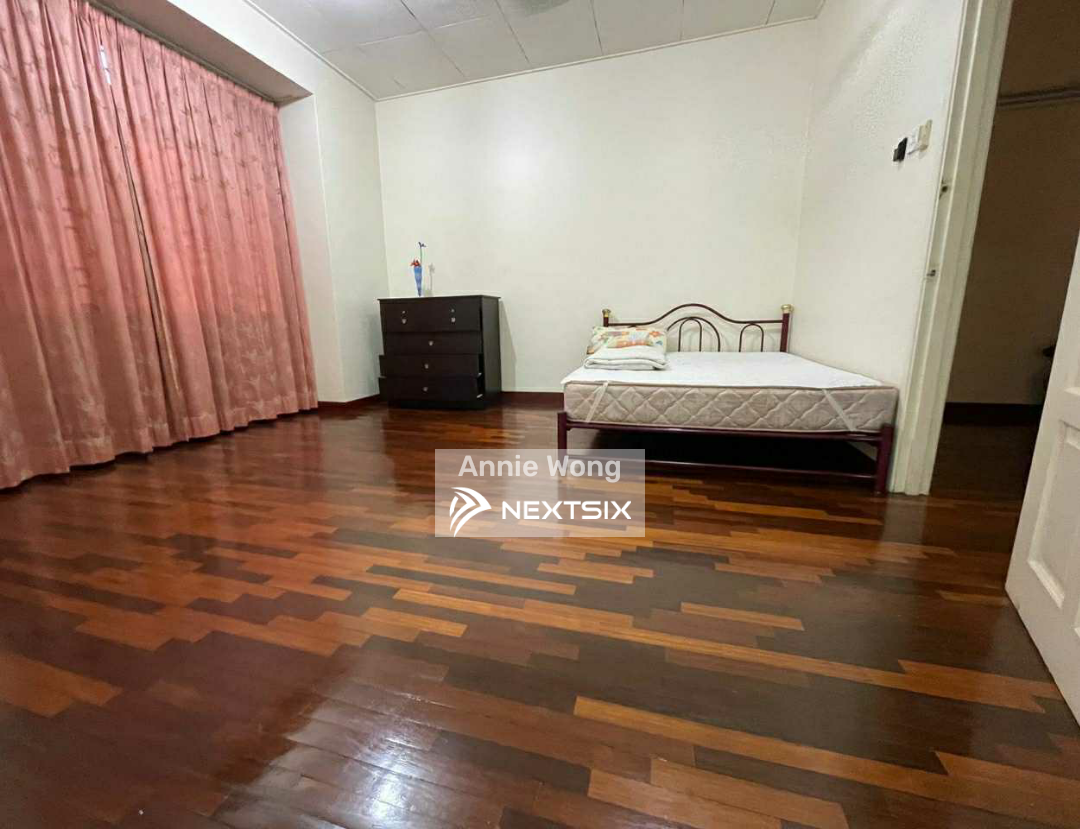 2-sty Terrace/Link House For Sale in Bandar Botanic Selangor - Image 5