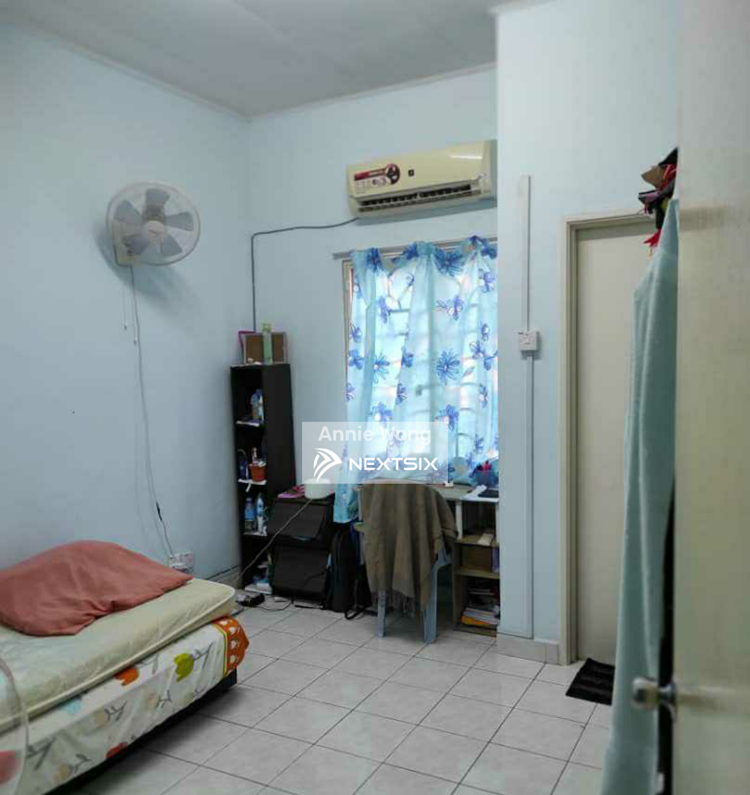 2-sty Terrace/Link House For Sale in Bandar Botanic Selangor - Image 5