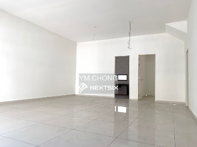 3-sty Terrace/Link House For Sale in Ujong Pasir Melaka - Image 2