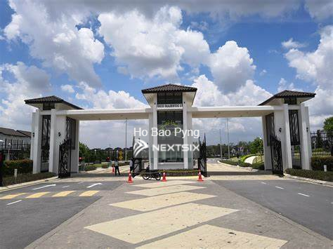 Semi-detached House For Sale in Semenyih Selangor