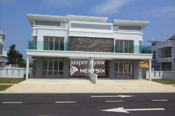 Semi-detached House For Sale in Rawang Selangor
