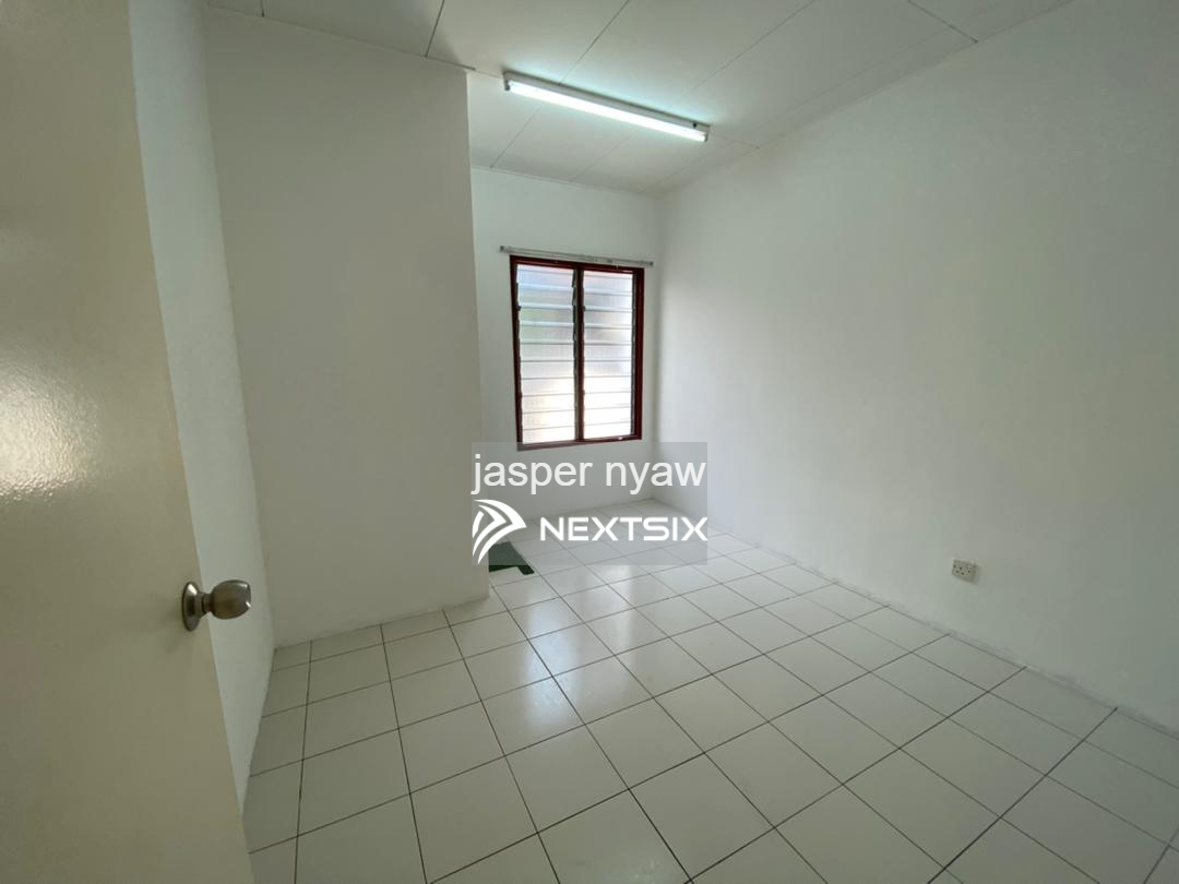 2-sty Superlink House For Sale in Rawang Selangor - Image 2