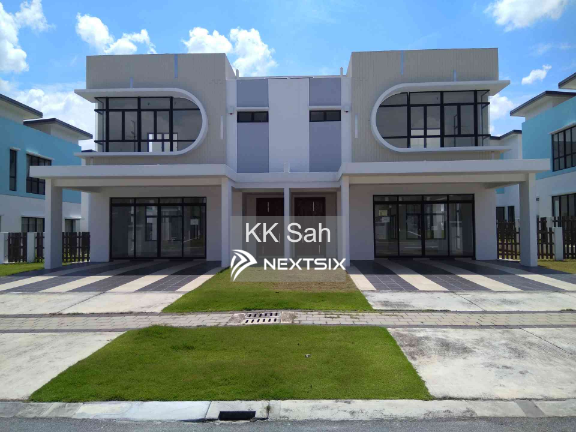 Semi-detached House For Sale in Semenyih Selangor