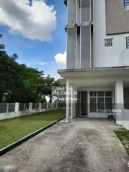 Townhouse For Sale in Puchong Selangor