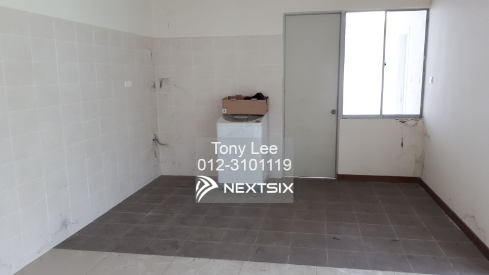 3-sty Superlink House For Sale in Puchong Selangor