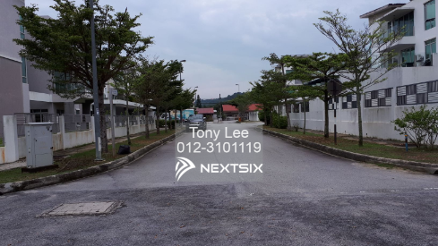 3-sty Superlink House For Sale in Puchong Selangor - Image 6