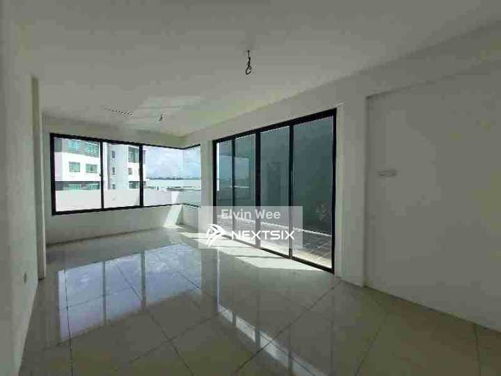 1.5-sty Terrace/Link House For Sale in Kuching Sarawak - Image 13
