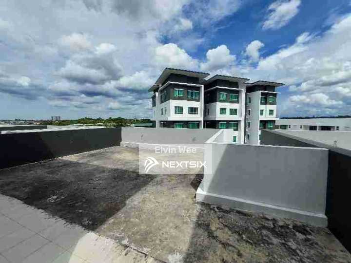 1.5-sty Terrace/Link House For Sale in Kuching Sarawak - Image 16