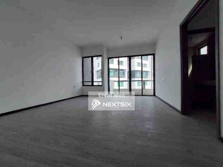 1.5-sty Terrace/Link House For Sale in Kuching Sarawak - Image 9