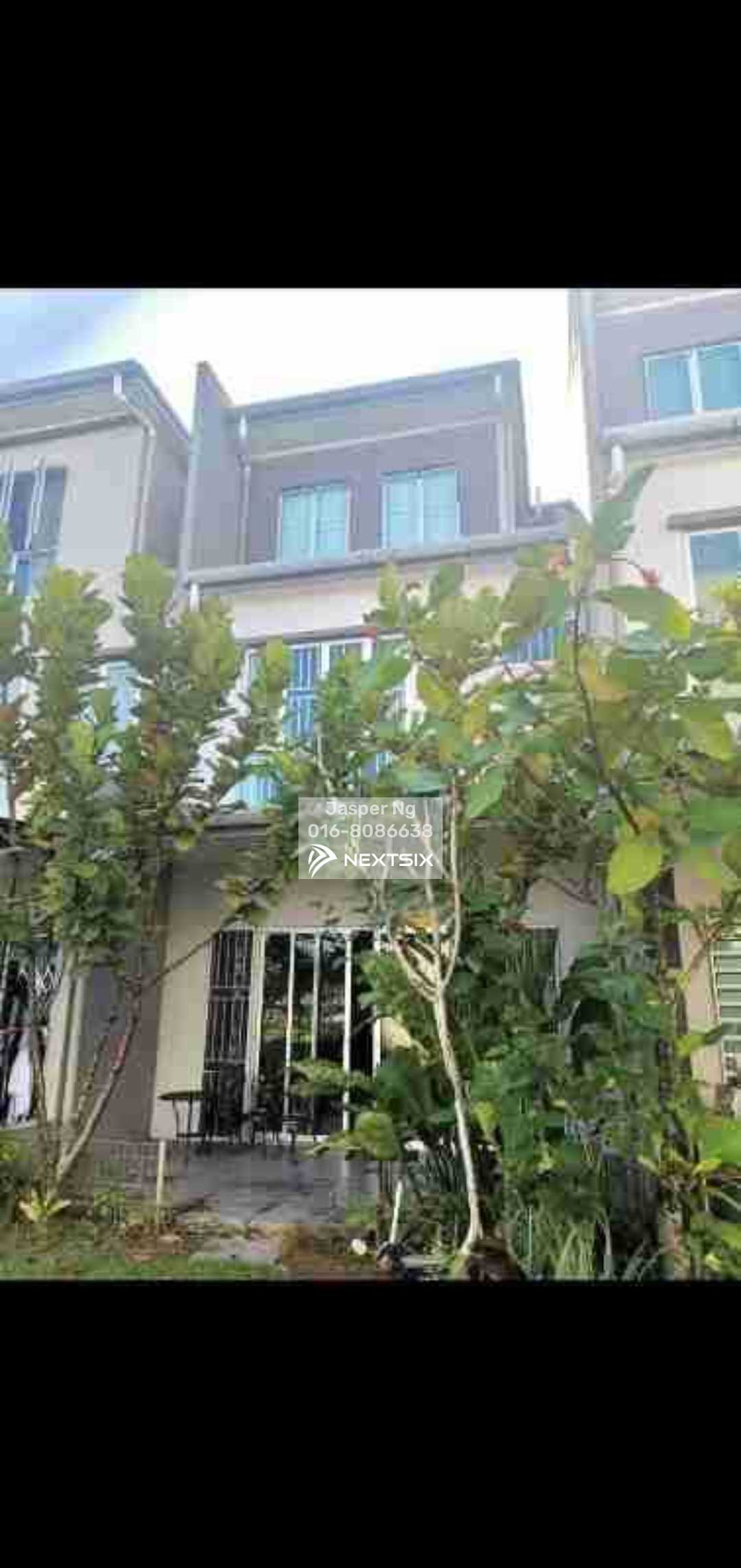 3-sty Terrace/Link House For Sale in Kota Samarahan Sarawak - Image 6