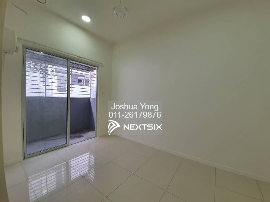 3-sty Superlink House For Sale in Kajang Selangor - Image 8