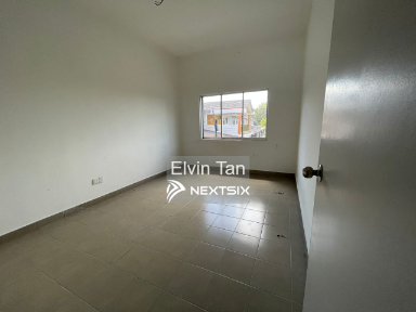 2-sty Superlink House For Sale in Kuala Selangor Selangor - Image 4