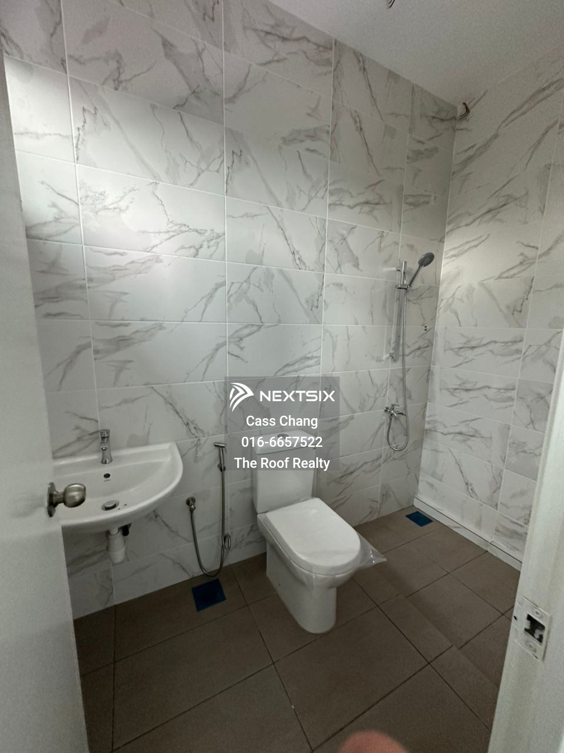 Semi-detached House For Sale in Kuching Sarawak - Image 10