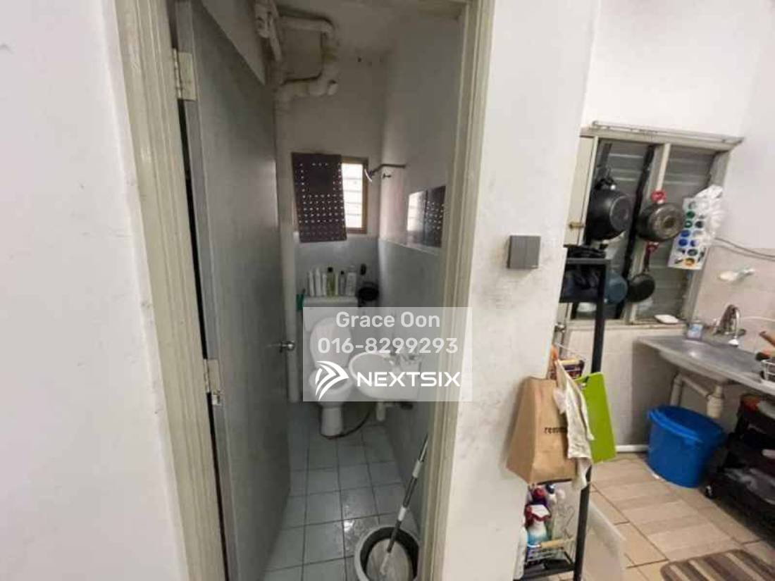 2-sty Terrace/Link House For Sale in Seri Kembangan Selangor - Image 6