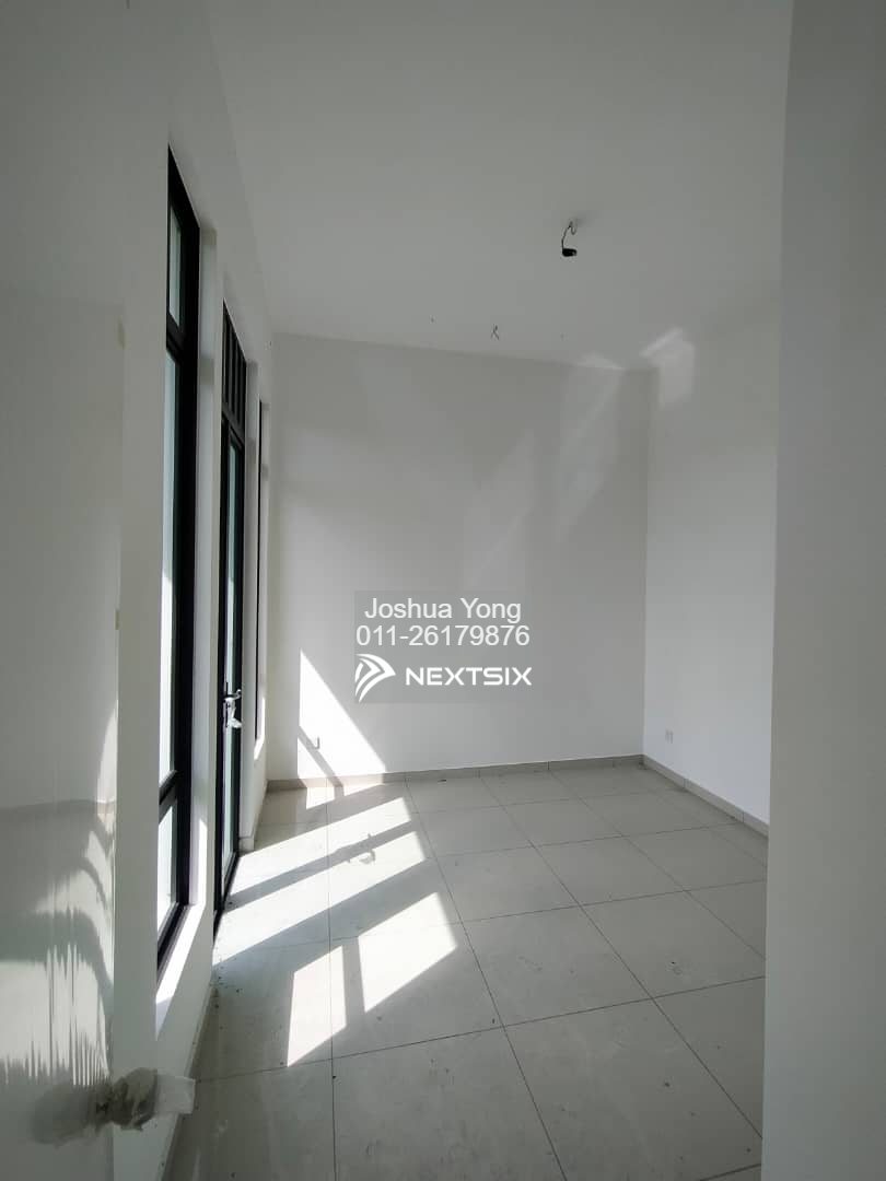 Semi-detached House For Sale in Semenyih Selangor - Image 5