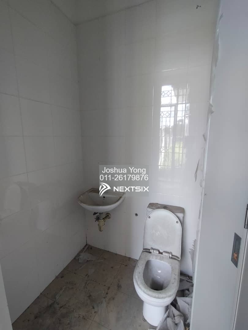 Semi-detached House For Sale in Semenyih Selangor - Image 6
