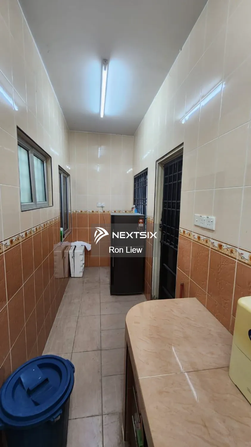 2.5-sty Terrace/Link House For Sale in Seri Kembangan Selangor - Image 4