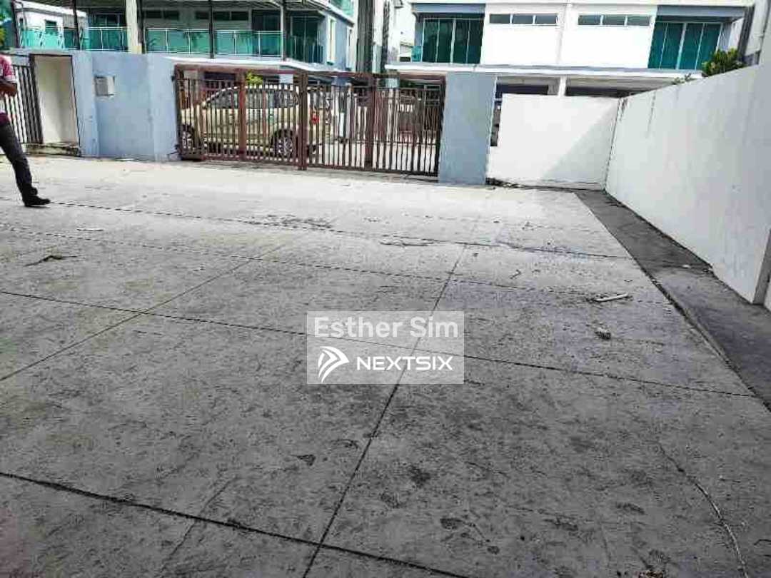 Semi-detached House For Sale in Seberang Jaya Penang - Image 4